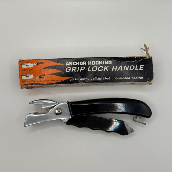 Anchor Hocking Grip-Lock Serving Handle. Vintage Kitchen Gadget. - Picture 1 of 7